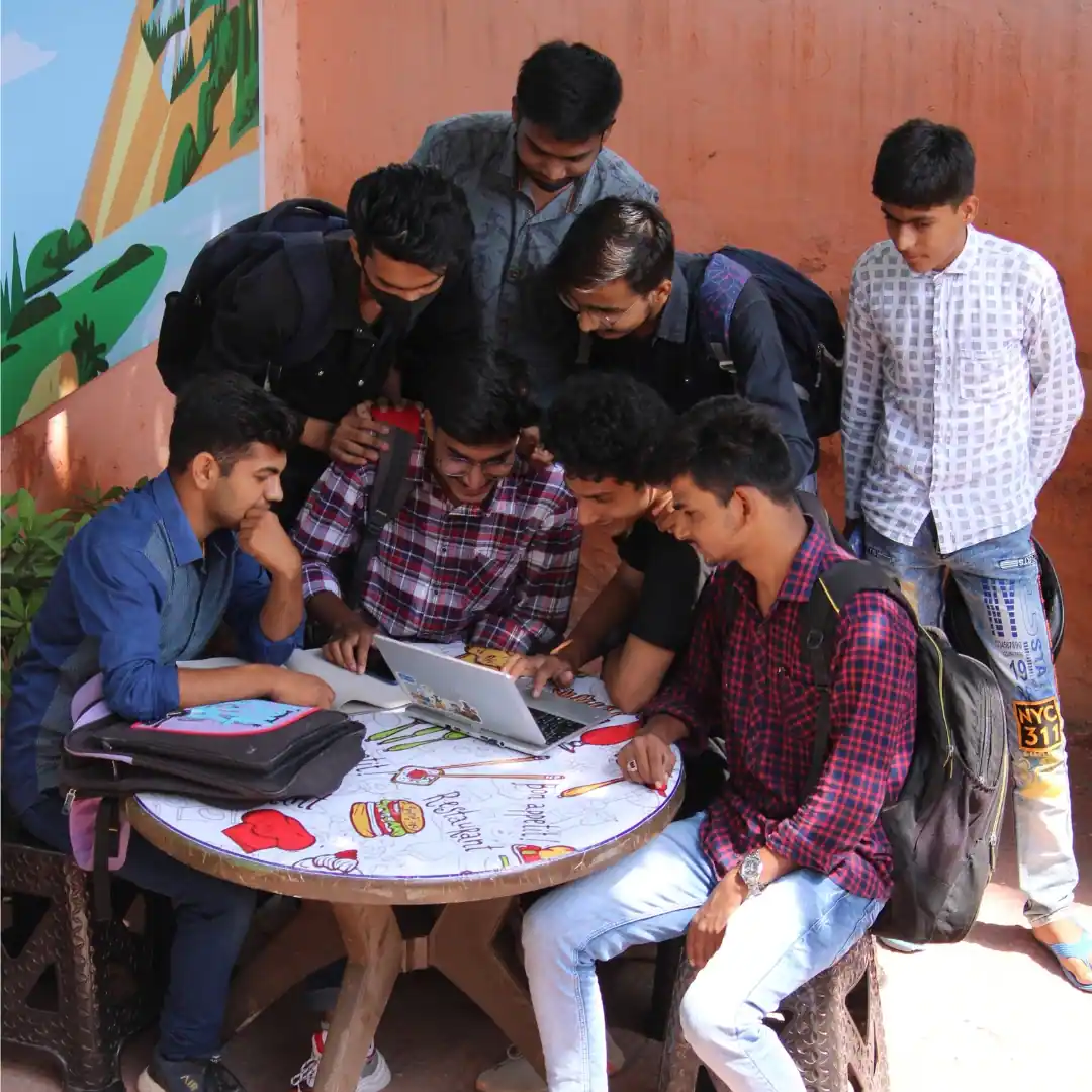 Red shoes sale promotion instagram post 3